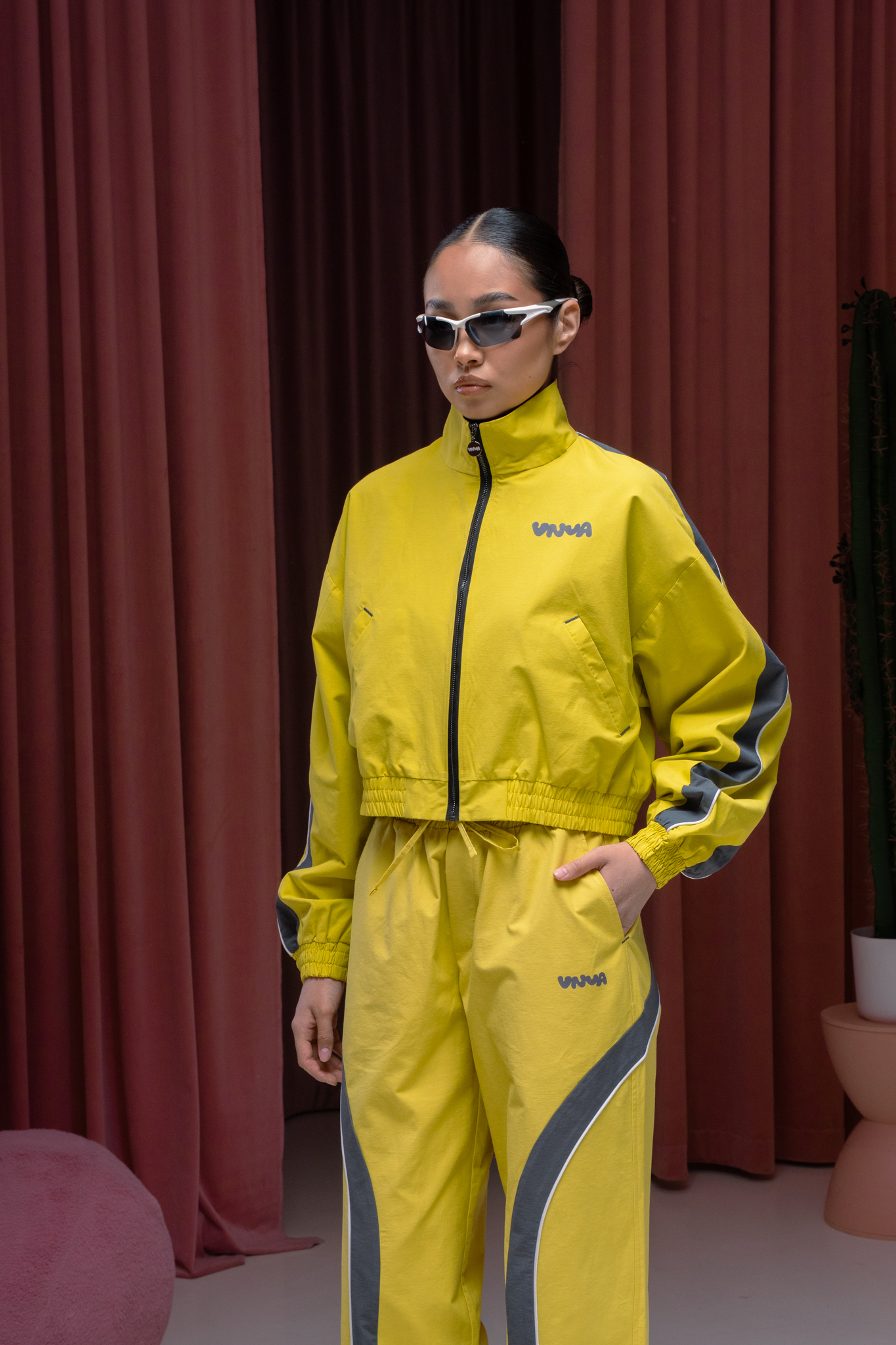 Ветровка-олимпийка Yellow