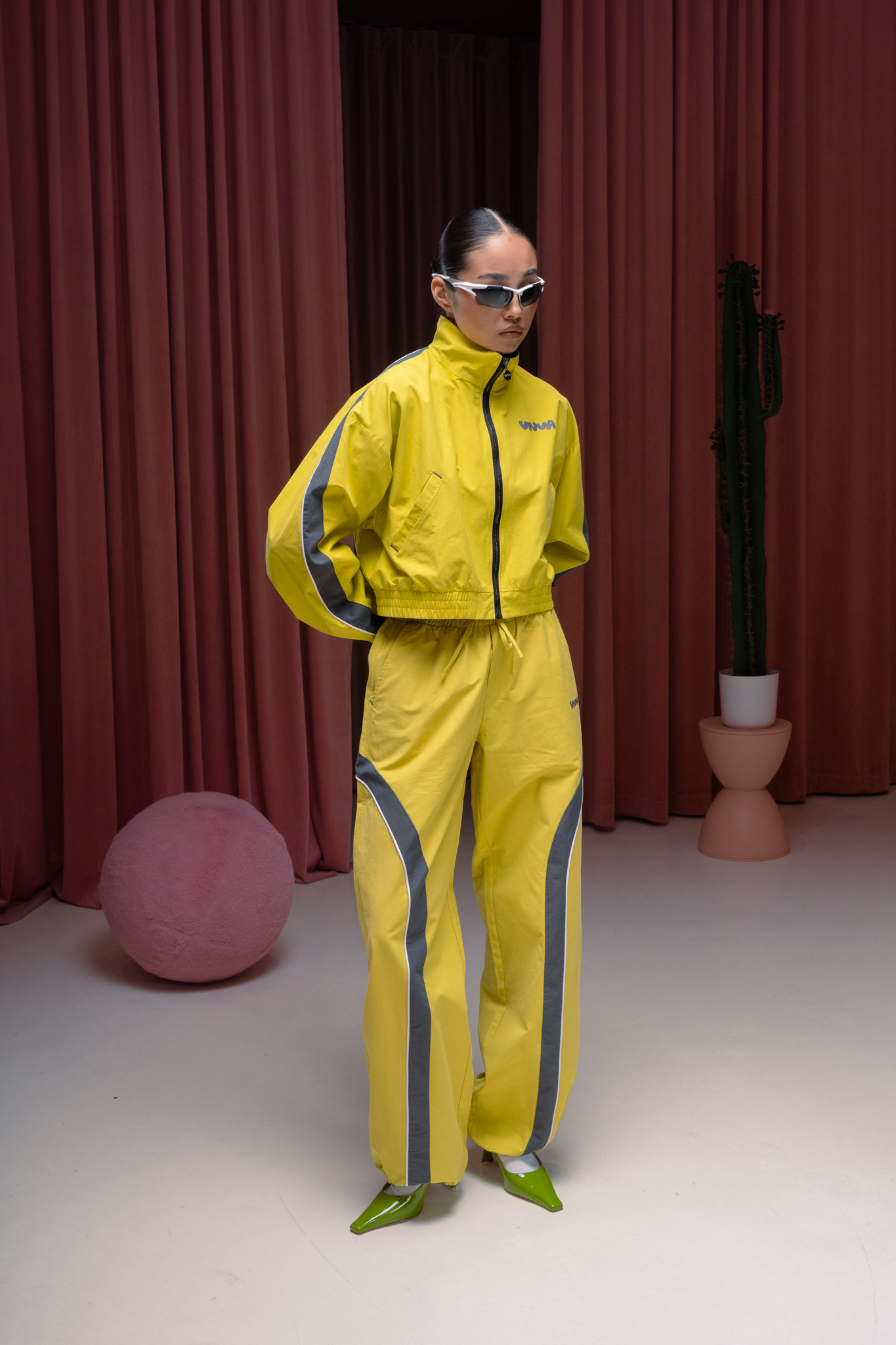 Ветровка-олимпийка Yellow