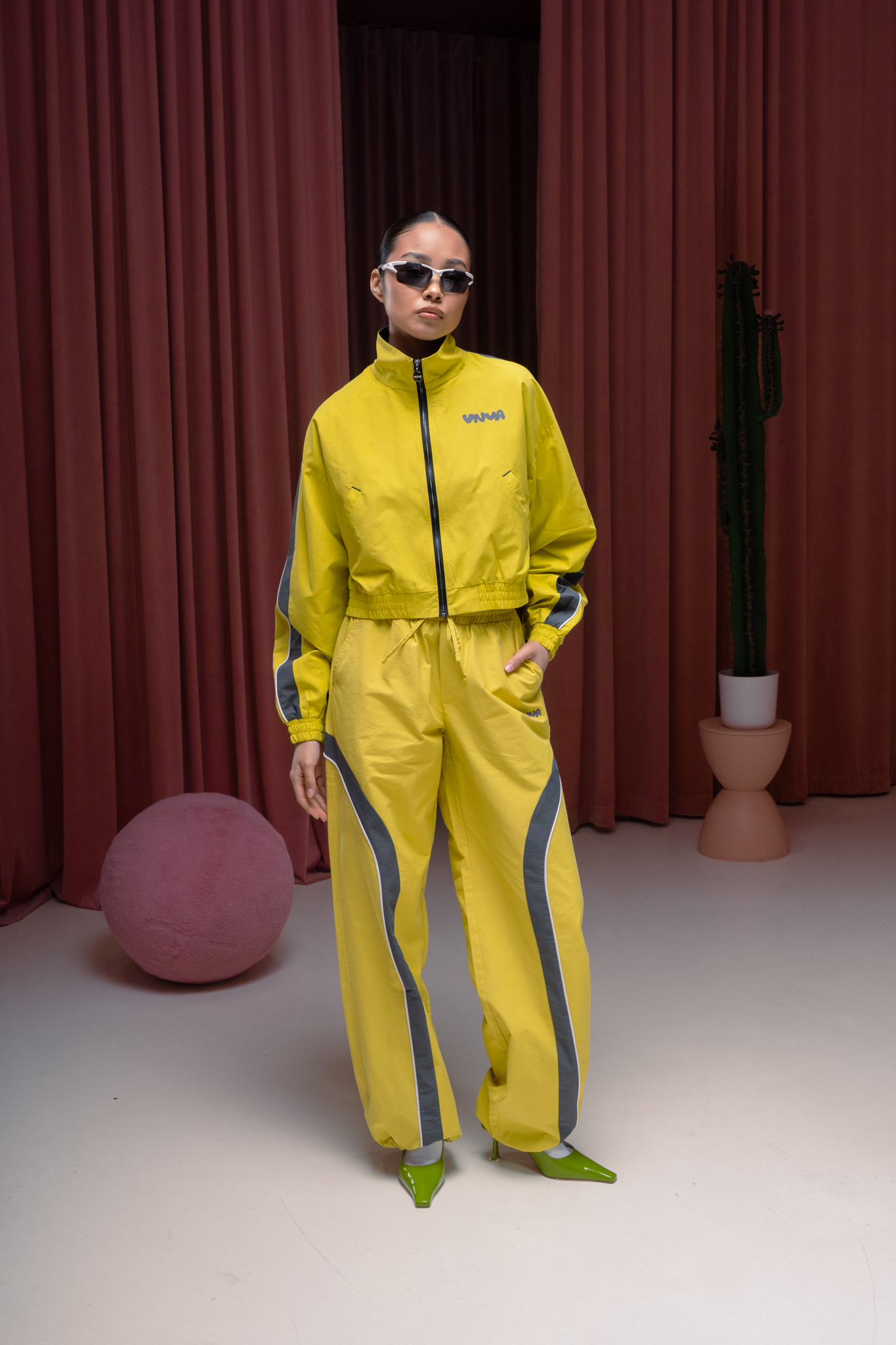 Ветровка-олимпийка Yellow